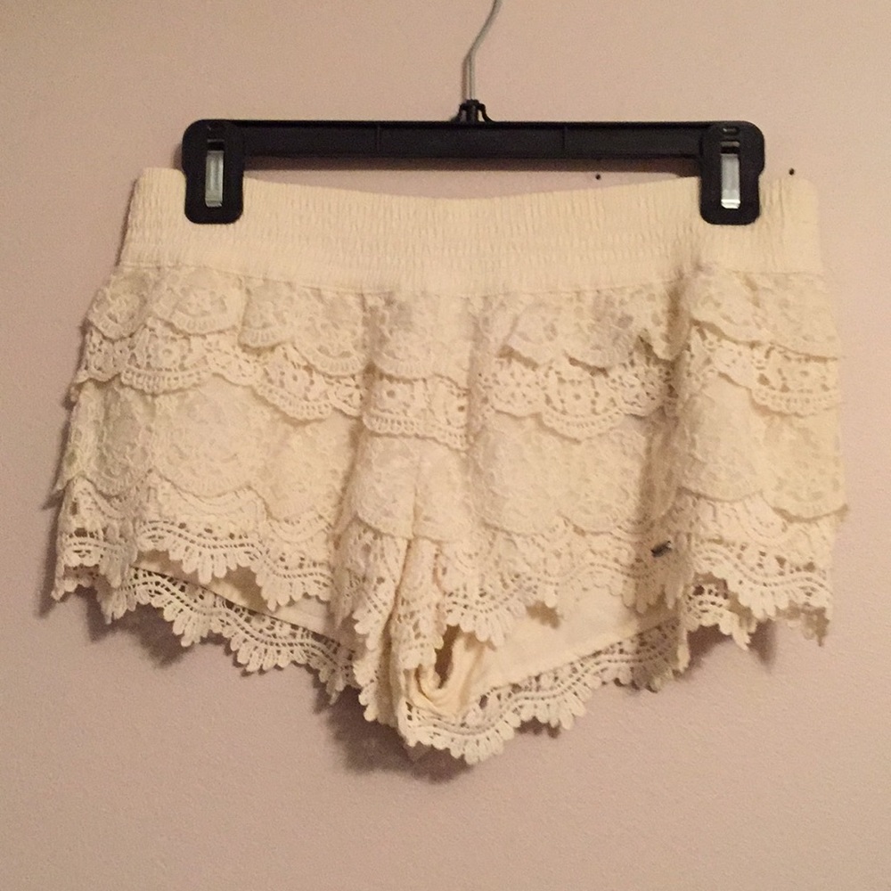 Abercrombie and Fitch White lace shorts